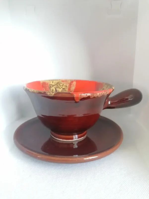tasse et soucoupe style vallauris