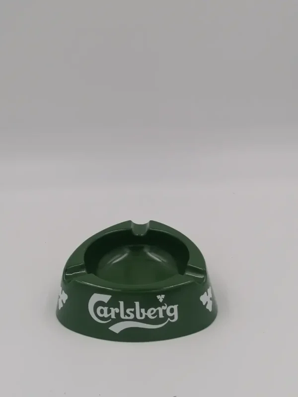 cendrier carlsberg en plastique de couleur vert