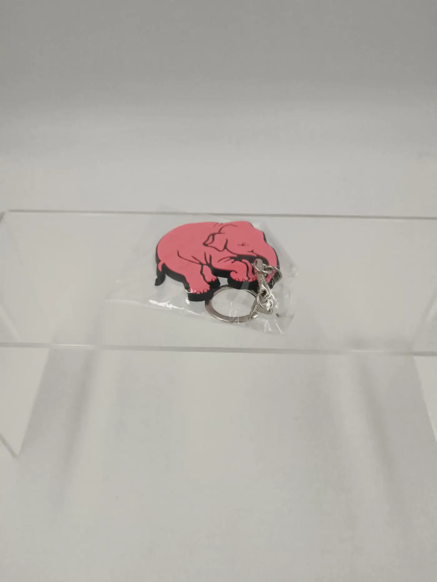 porte-clé bière delirium tremens neuf en plastique