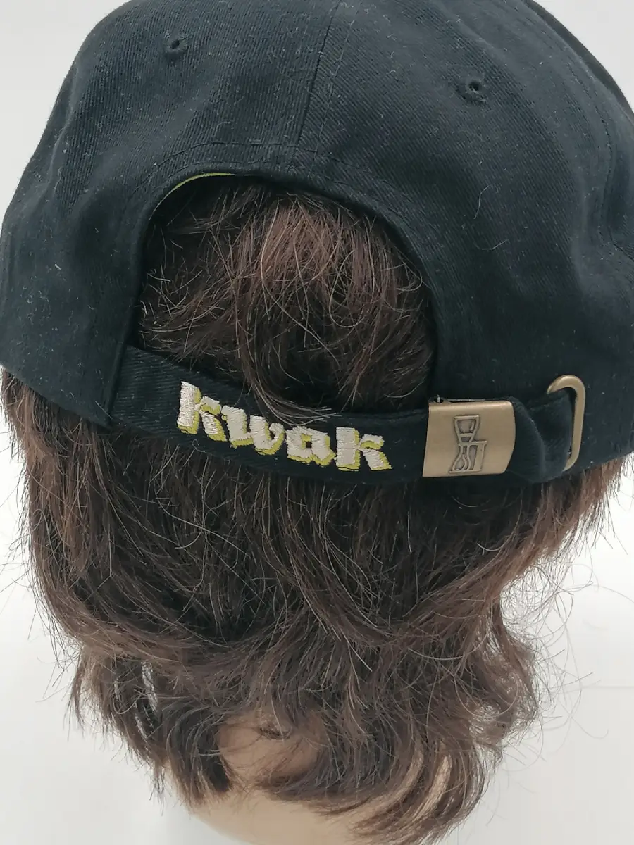 casquette de la marque de bière Kwak, produit neuf, couleur noir.